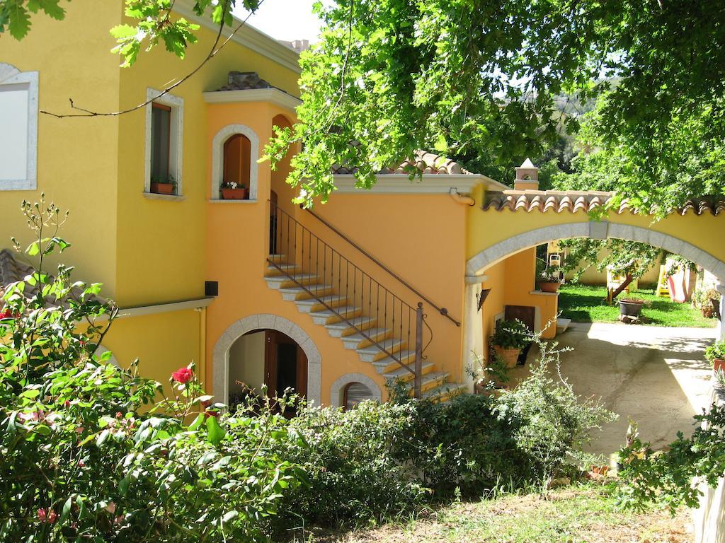 Le Roverelle Ilbono ภายนอก รูปภาพ
